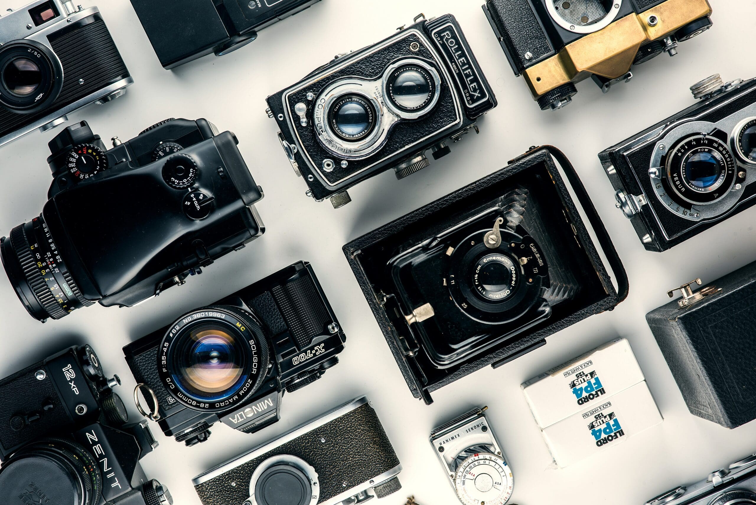 DSLR cameras | assorted black and gray cameras 1983038 1 scaled