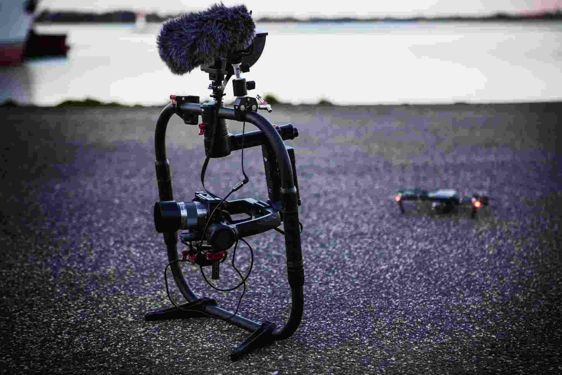 Microphones for Filmmaking: Mic attached to a stabilizer 