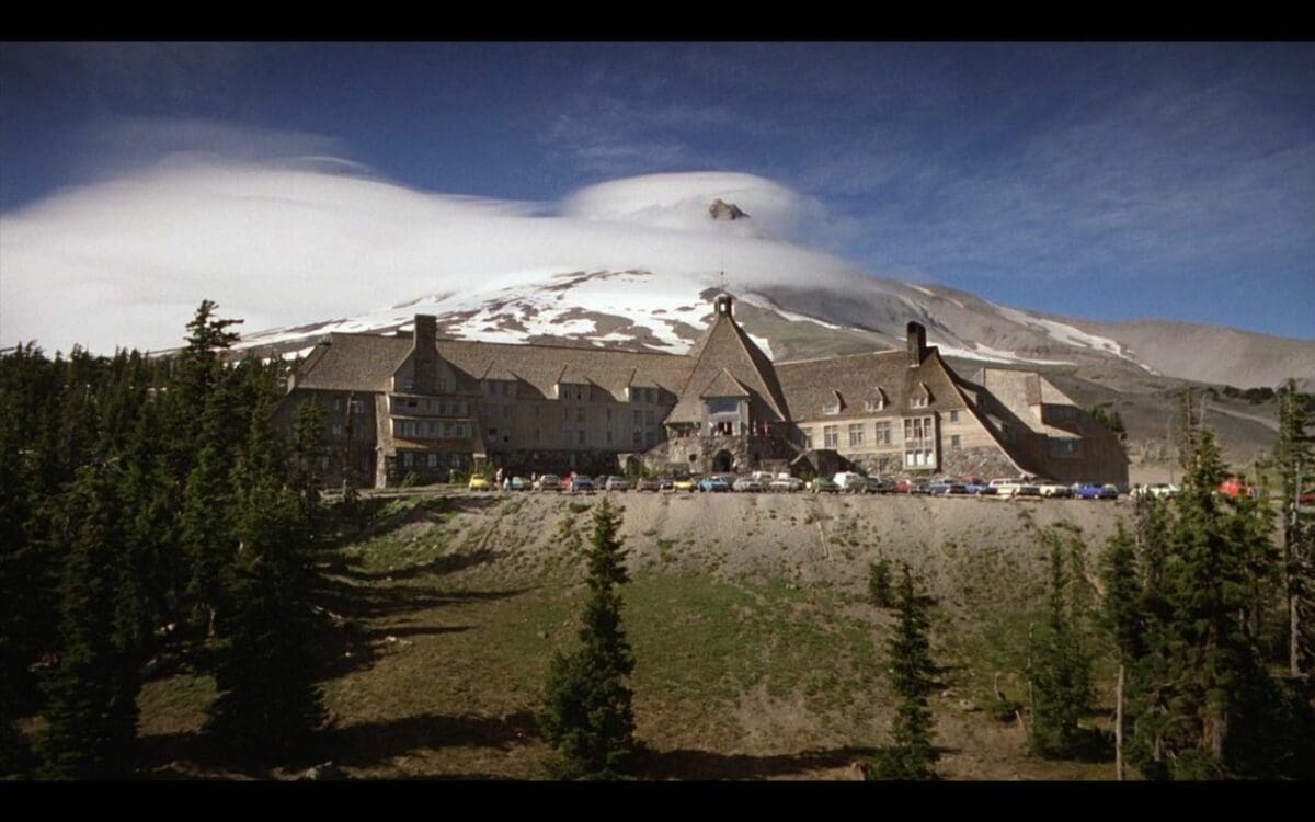 Where was The Shining Filmed - The Hotel Establishing Shot