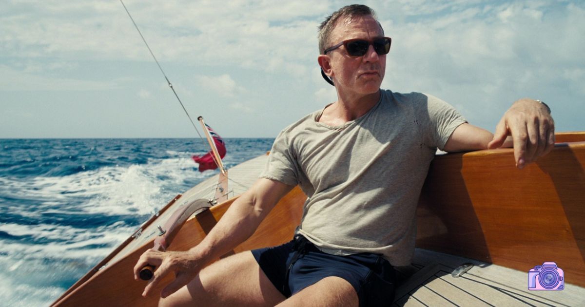Daniel Craig Sailing in Jamaica